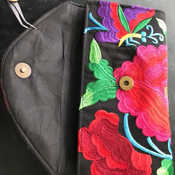 Vintage Floral Clutch - Picture 11 of 11